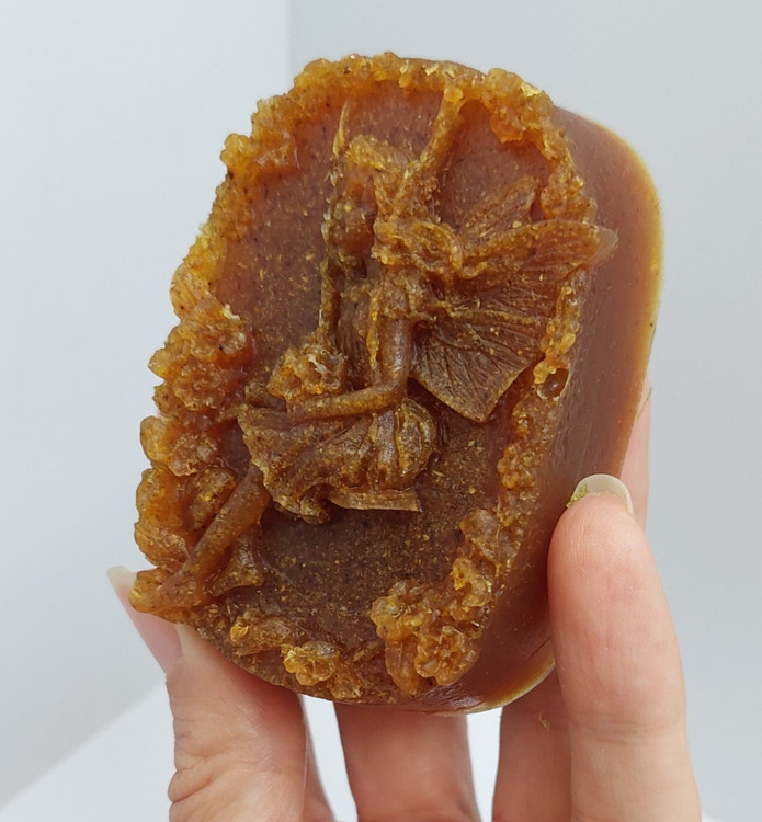 صابون روشنکننده و ضدلک شیرین بیان