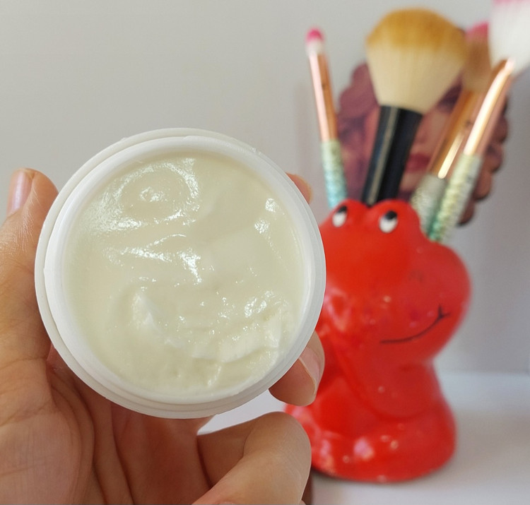 مرطوبکننده و آبرسان حلزون